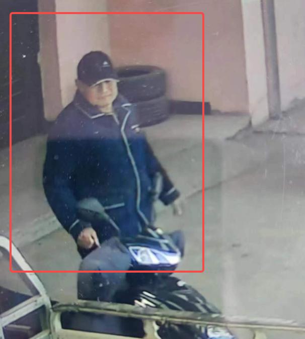 走失者照片 宿州寻人：六旬老人失联，穿蓝色睡衣...
