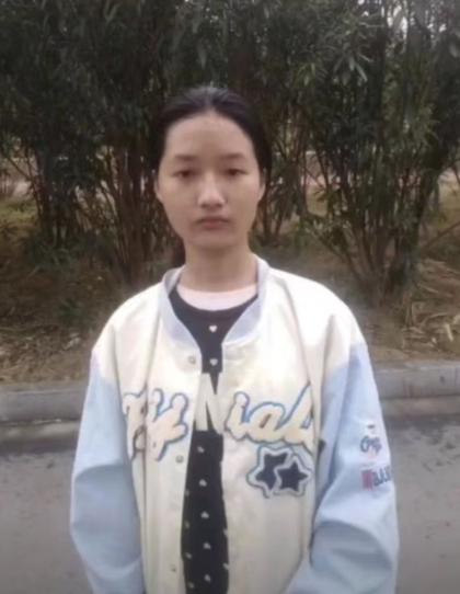 走失者照片 湖北天门急寻：16岁少女走失，穿蓝...