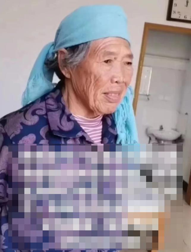 走失者照片 滨州急寻：七旬老太走失，穿红色外套...