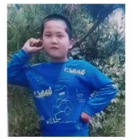 走失者照片 西宁急寻：12岁男孩失联，穿黑色羽...