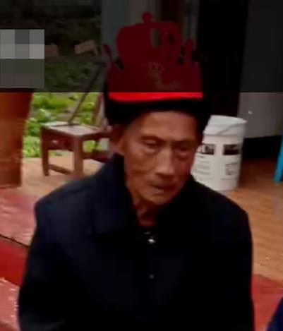 走失者照片 重庆寻人：九旬老人走失，穿藏青色衣...