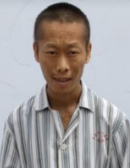 走失者照片 玉溪寻亲：青年男子被救助，高1米6...