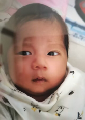 走失者照片 东莞寻亲：1岁男童被救助，穿黄色棉...