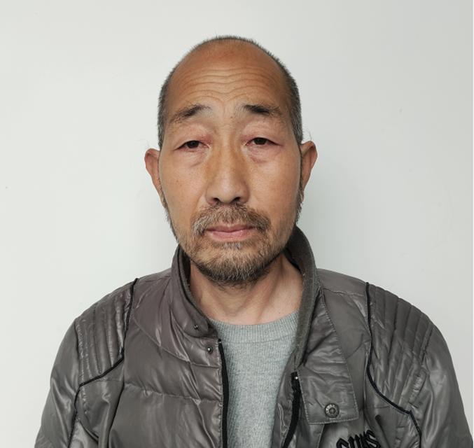 走失者照片 北京寻亲：六旬老人被救助，穿灰色外...