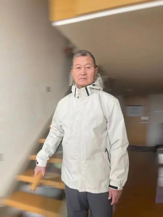 走失者照片 济南急寻：六旬老人失联，戴咖啡色帽...