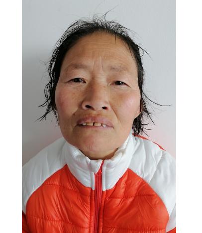 走失者照片 盐城寻亲：六旬老太被救助，高1米5...
