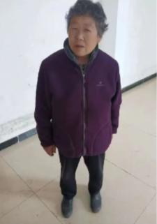 走失者照片 十堰市寻人：七旬老太走失，穿红色上...