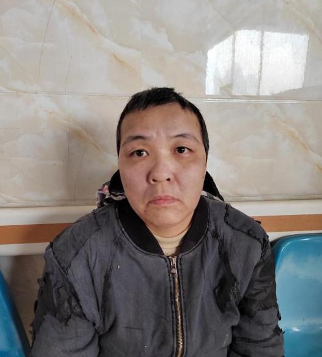 走失者照片 河池寻亲：中年女子被救助，穿黑色棉...