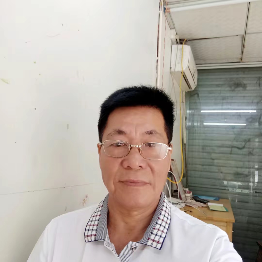 走失者照片 汕尾陆丰急寻：六旬老人失联，戴眼镜...