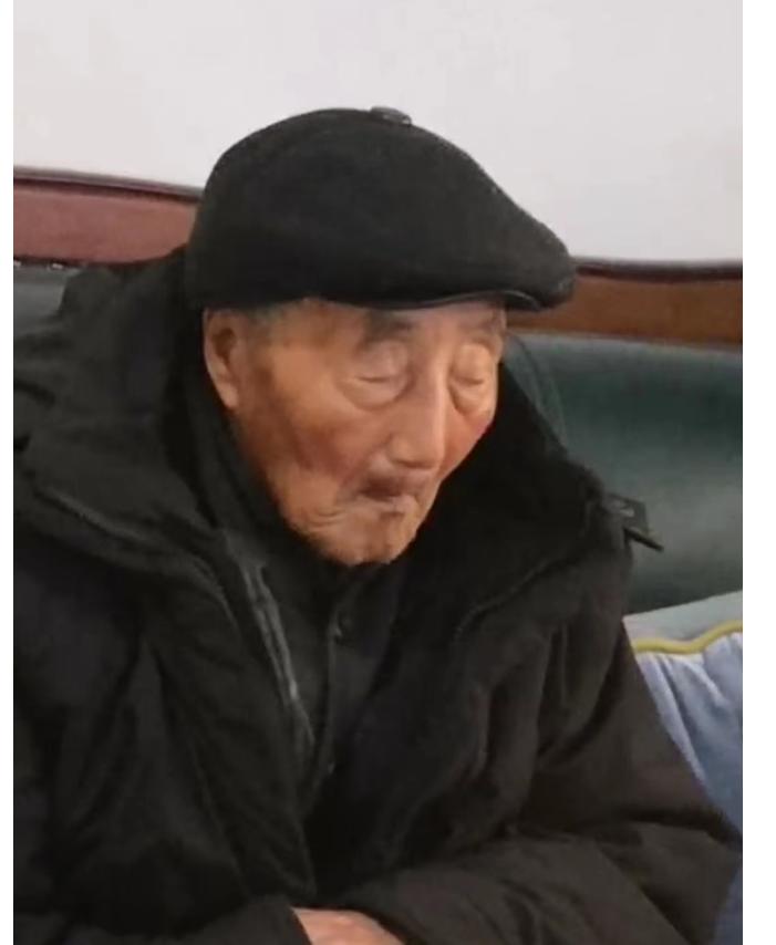 走失者照片 连云港寻人：八旬老人走失，戴黑色鸭...