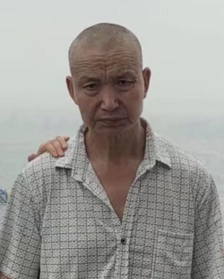 走失者照片 安阳寻人：六旬老人失联，光头，穿棉...
