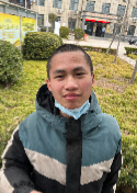 走失者照片 商丘寻亲：青年男子被救助，穿蓝黑相...