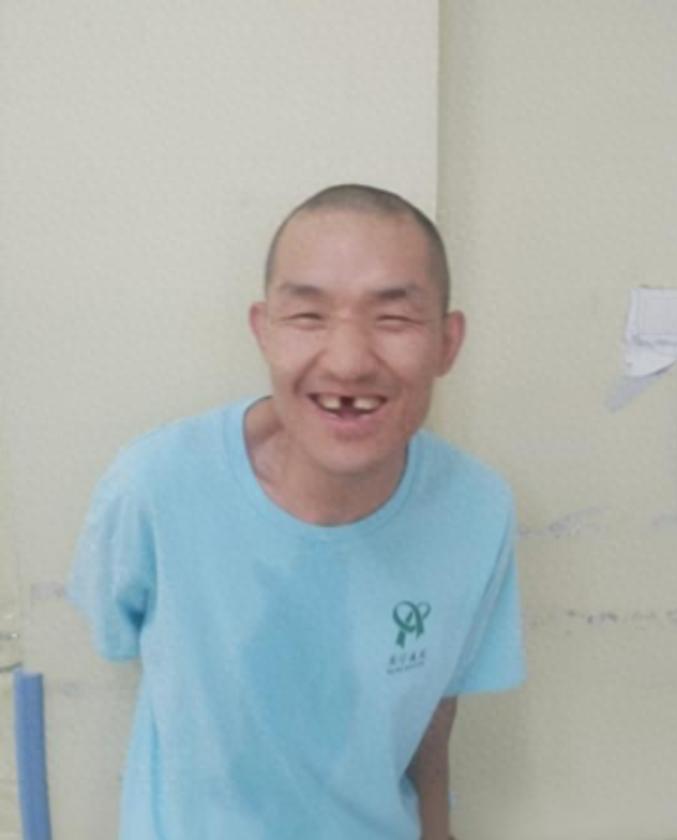 走失者照片 乌鲁木齐市寻亲：青年男子被救助，自...