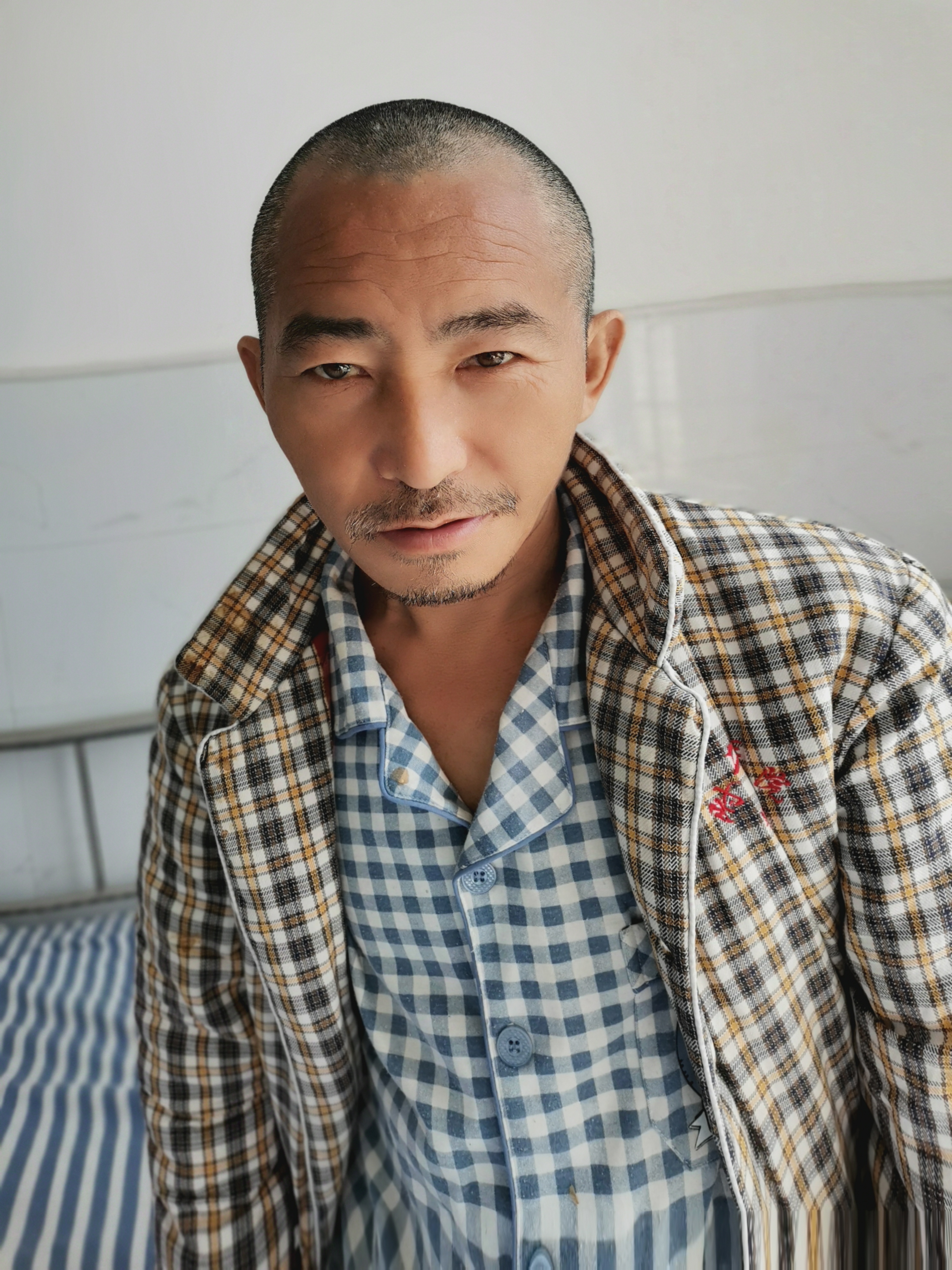 走失者照片 咸宁寻亲：五旬男子被救助，疑似昆明...