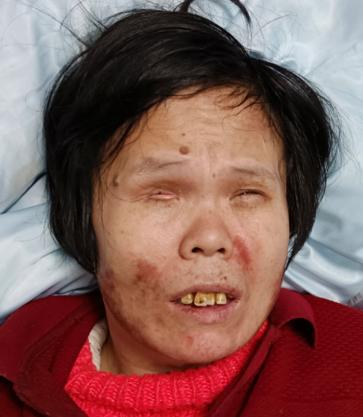 走失者照片 梅州兴宁寻亲：五旬女子被救助，穿红...