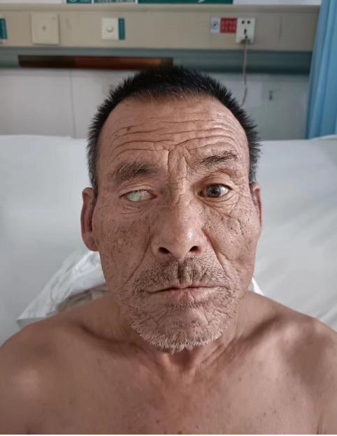 走失者照片 银川寻亲：六旬老人被救助，自述叫白...