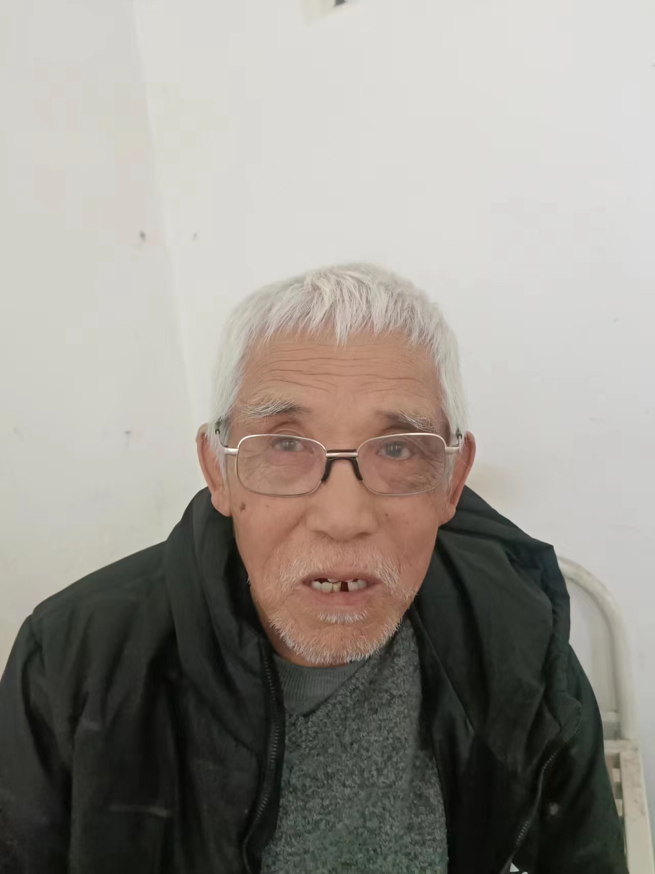 走失者照片 谁家老人走丢了？沈阳八旬老人被救助...