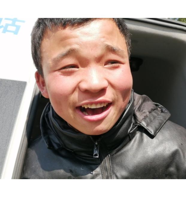 走失者照片 荆门寻人：京山青年男子被救助，自述...