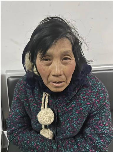 走失者照片 泰安寻亲：六旬老太被救助，高1米6...