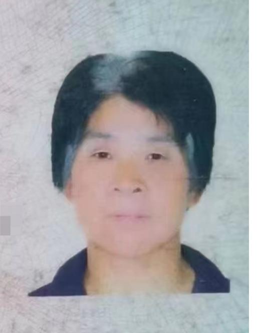 走失者照片 邢台寻人：六旬老太失联，戴黄色环卫...
