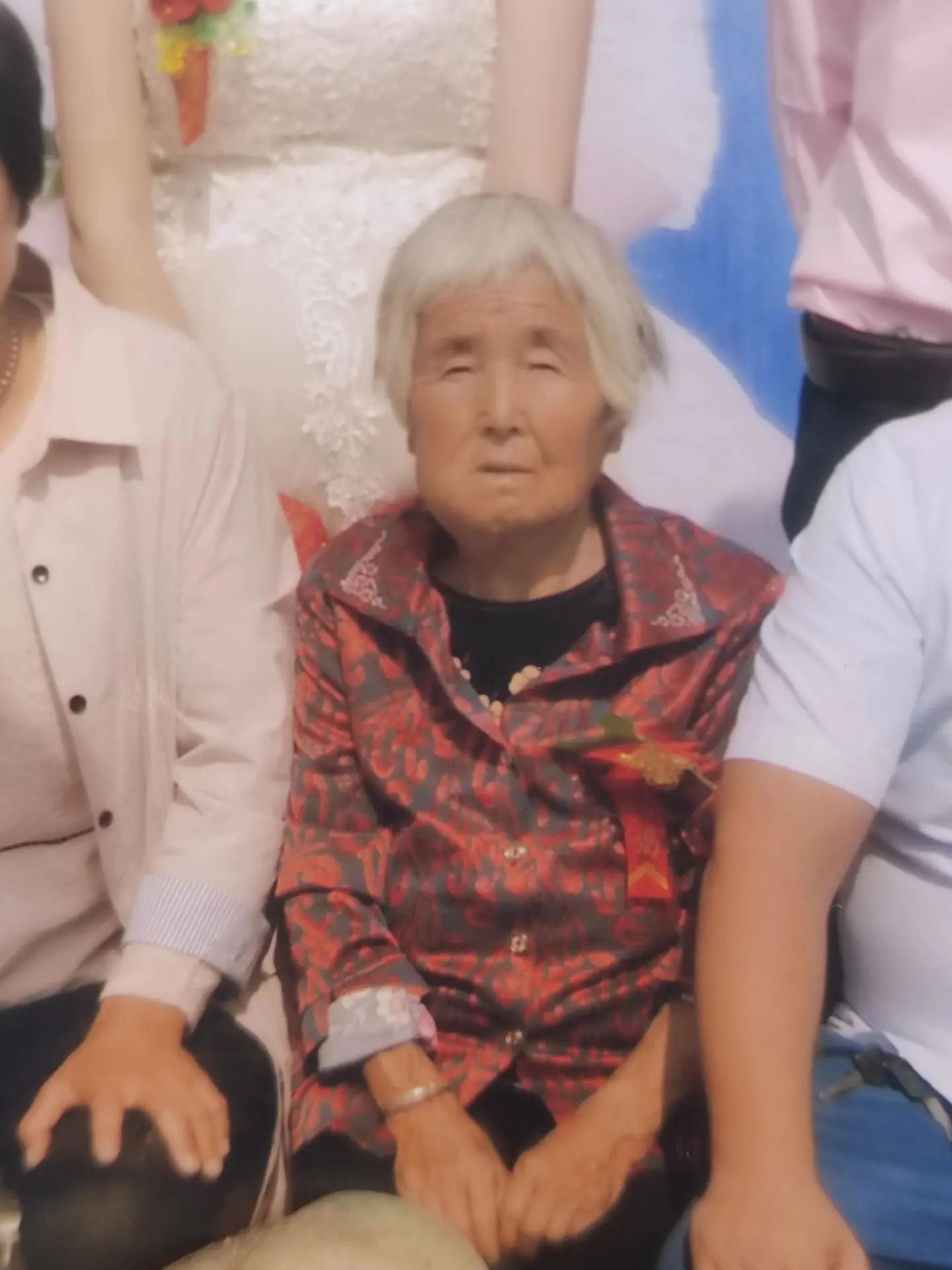 走失者照片 徐州急寻：八旬老太走失，穿花棉袄、...
