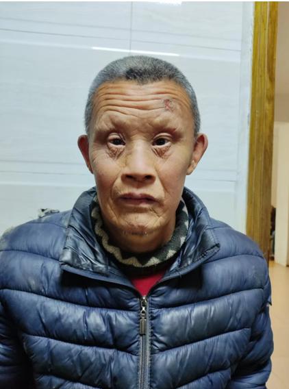 走失者照片 南阳寻亲：六旬老人被救助，穿蓝色棉...