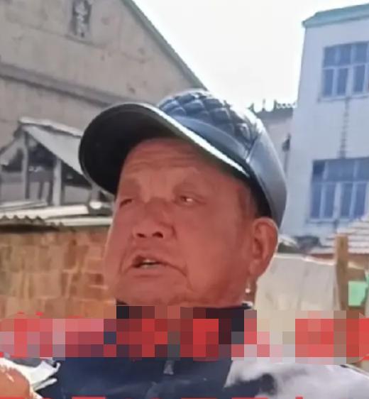 走失者照片 铜陵急寻：八旬老人失联，戴皮质帽子...