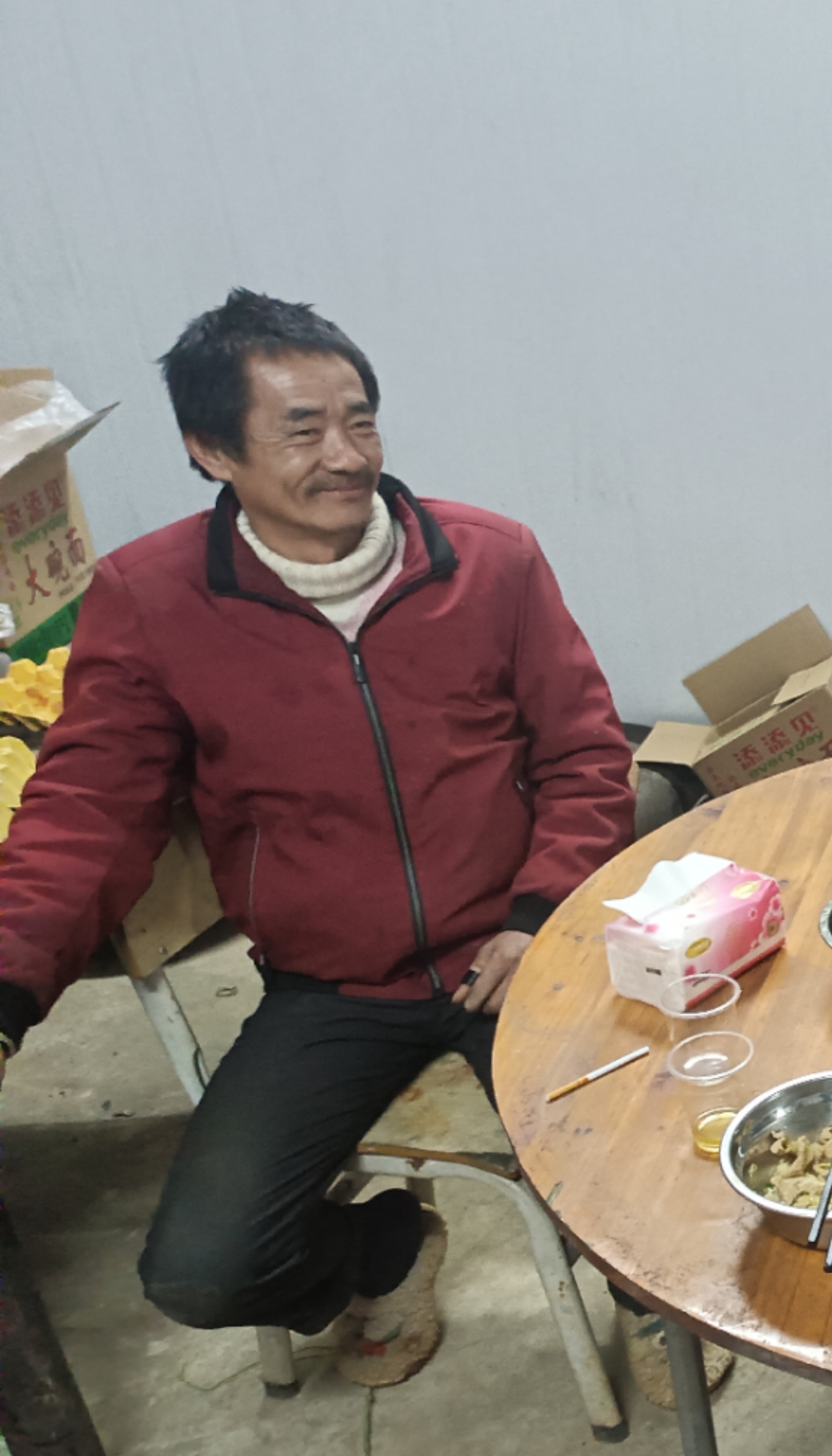 走失者照片 韶关急寻：五旬聋哑男子失联，背黑色...