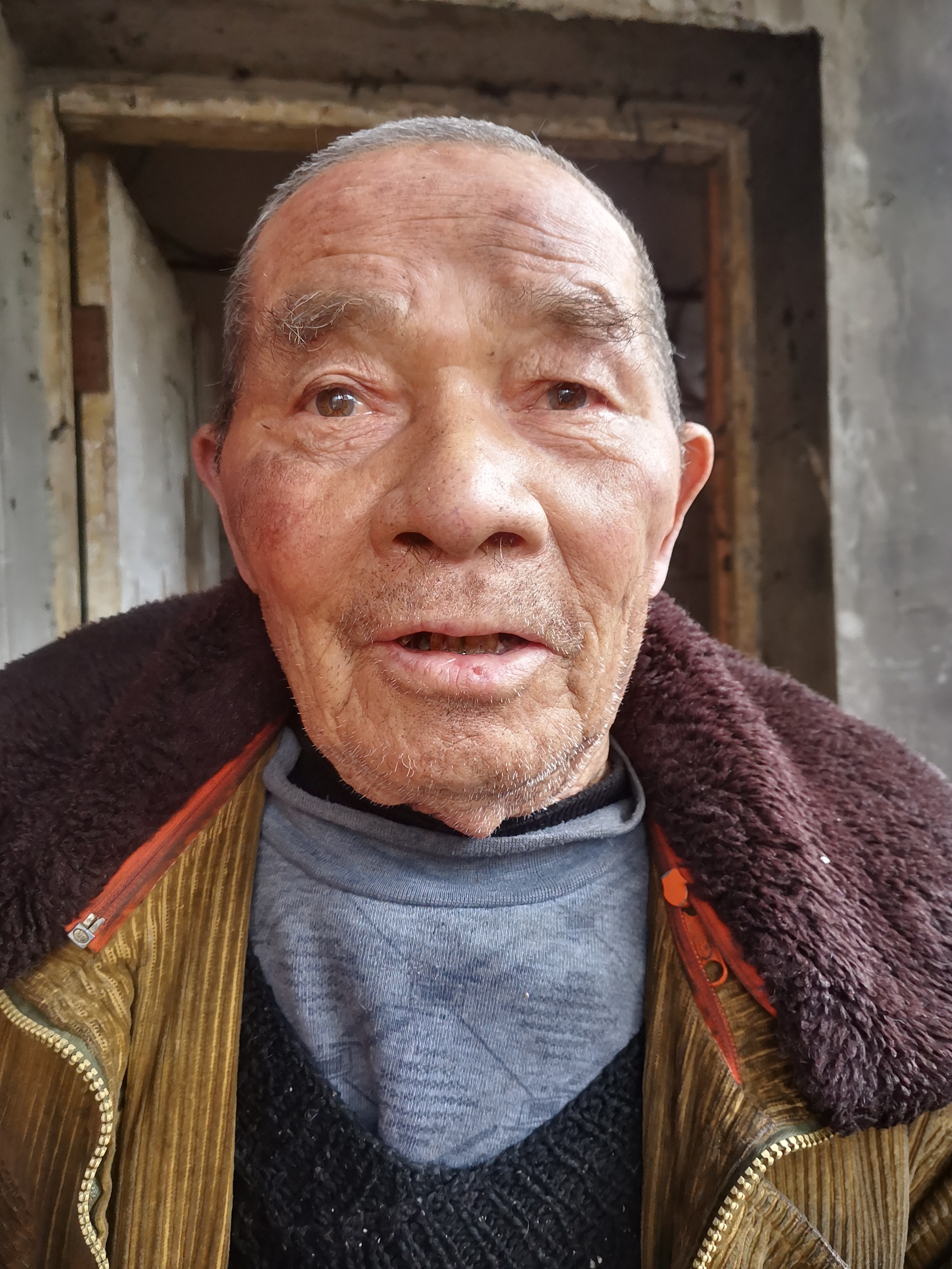 走失者照片 绵阳寻亲：江油七旬老人被救助，自述...