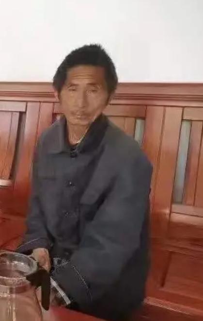 走失者照片 清远寻人：英德六旬老人走失，戴黑色...