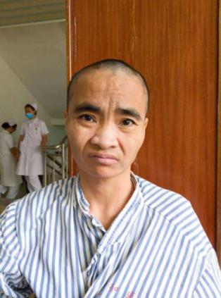 走失者照片 江门台山寻亲：五旬女子被救助，自写...