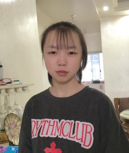 走失者照片 黔东南凯里市急寻：15岁女生失联多...