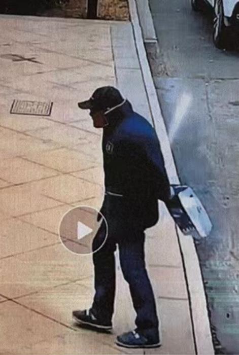 走失者照片 盐城急寻！八旬老人失联，戴黑色鸭舌...