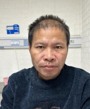 走失者照片 昆明寻亲：中年男子被救助，穿深蓝色...