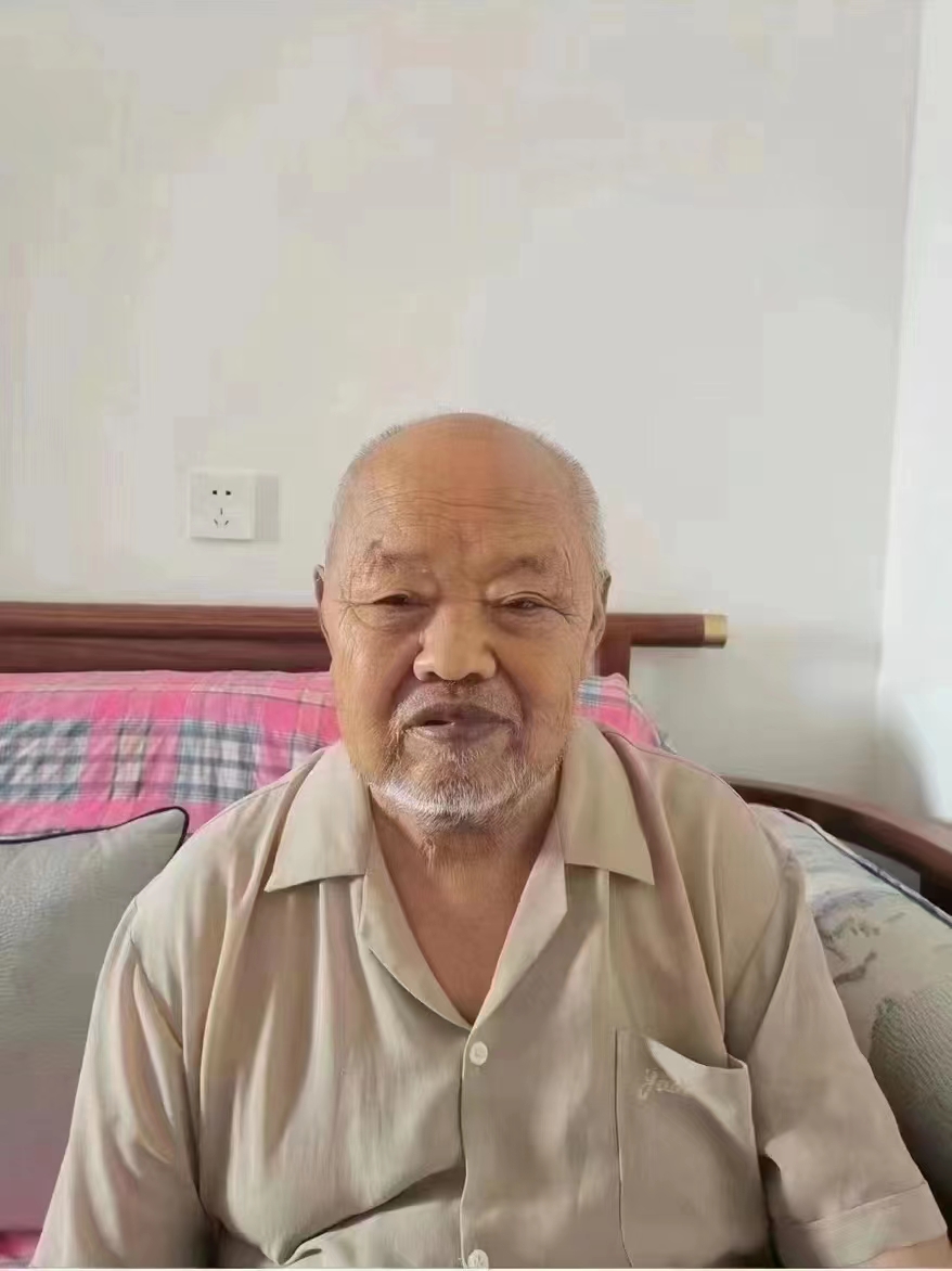 走失者照片 西安急寻：七旬老人走失，患脑梗，穿...
