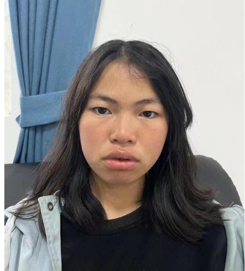 走失者照片 上饶寻亲：14岁女生被救助，穿淡蓝...
