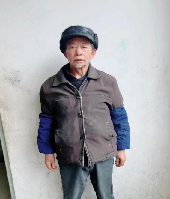 走失者照片 昭通寻亲：七旬老人被救助，戴皮帽子...