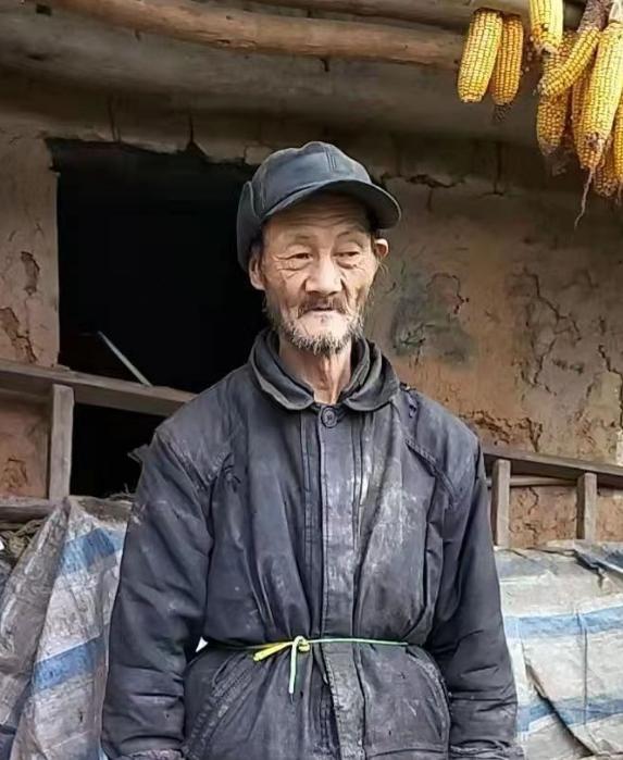 走失者照片 汉中急寻！六旬老人走失，轻微精神异...
