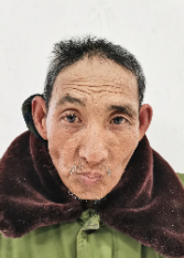 走失者照片 六安寻亲：五旬男子被救助，穿军大衣...
