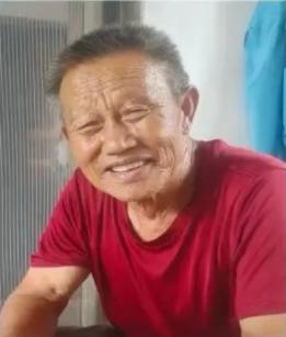 走失者照片 威海市乳山市寻人：八旬老人走失，穿...