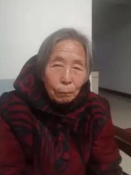 走失者照片 洛阳寻人：八旬老太走失，白色短发，...