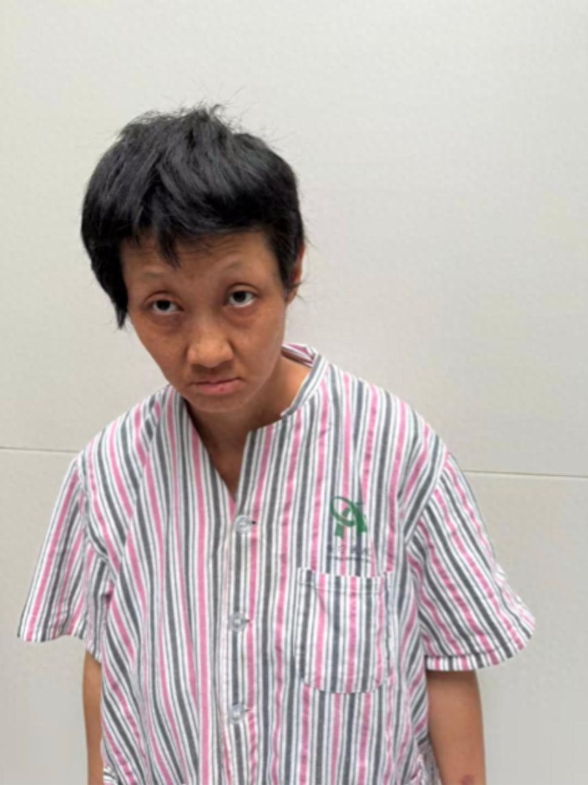 走失者照片 乌鲁木齐市寻亲：中年女子被救助，自...