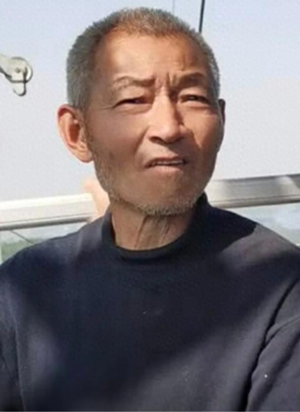 走失者照片 武汉市寻人：八旬老人走失，穿格子衬...