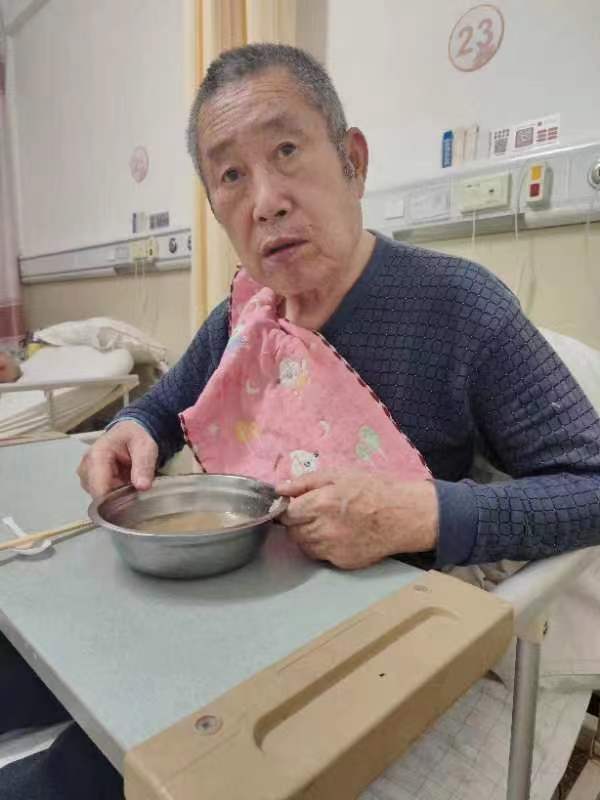 走失者照片 洛阳急寻：七旬老人走失，患帕金森综...