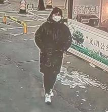 走失者照片 榆林急寻：五旬女子走失，穿黑色羽绒...