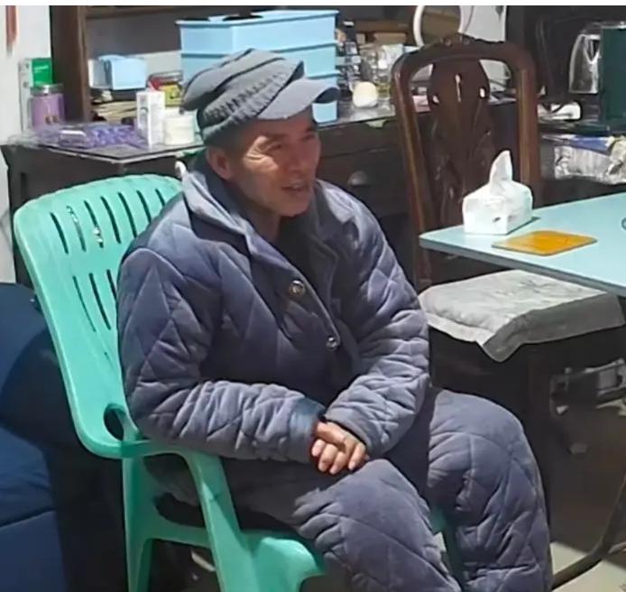走失者照片 紧急寻人！赣州七旬老人走失，穿深色...