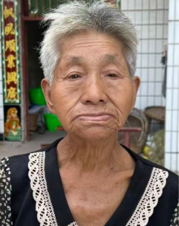 走失者照片 广安华蓥寻亲：七旬老太被救助，自述...