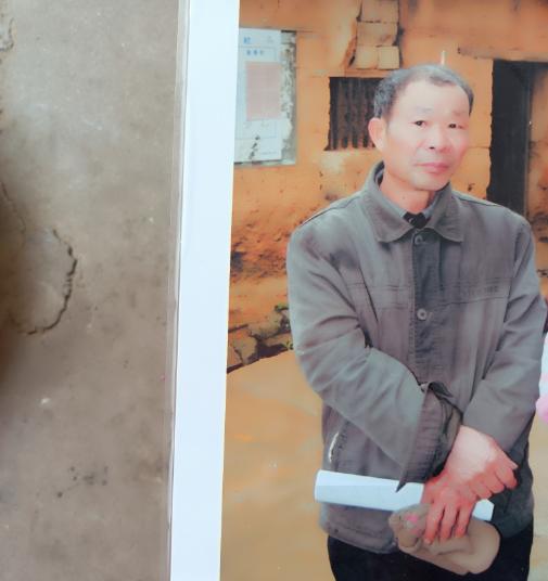 走失者照片 南宁急寻！六旬老人走失，精神异常，...