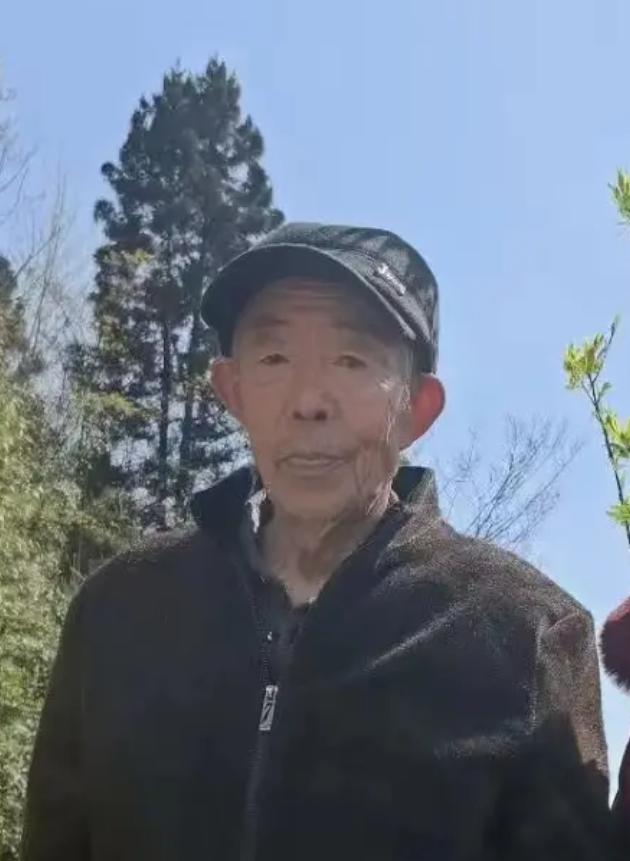 走失者照片 恩施州急寻：利川八旬老人凌晨走失，...