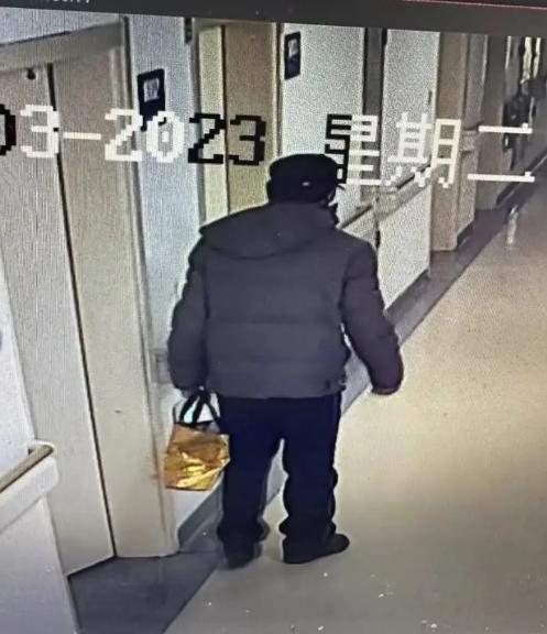 走失者照片 丹东急寻：六旬老人走失，穿墨绿色棉...